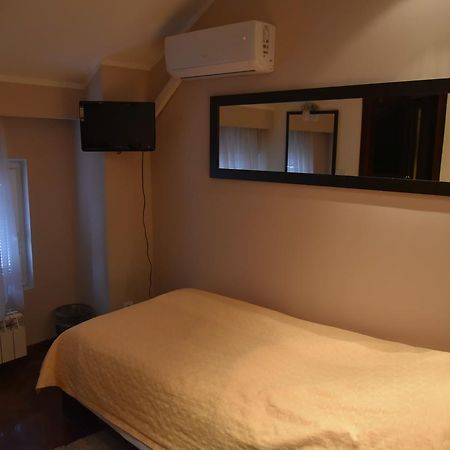 B&B Park Sremcica Экстерьер фото