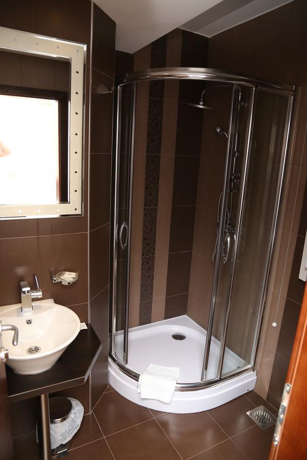 B&B Park Sremcica Экстерьер фото